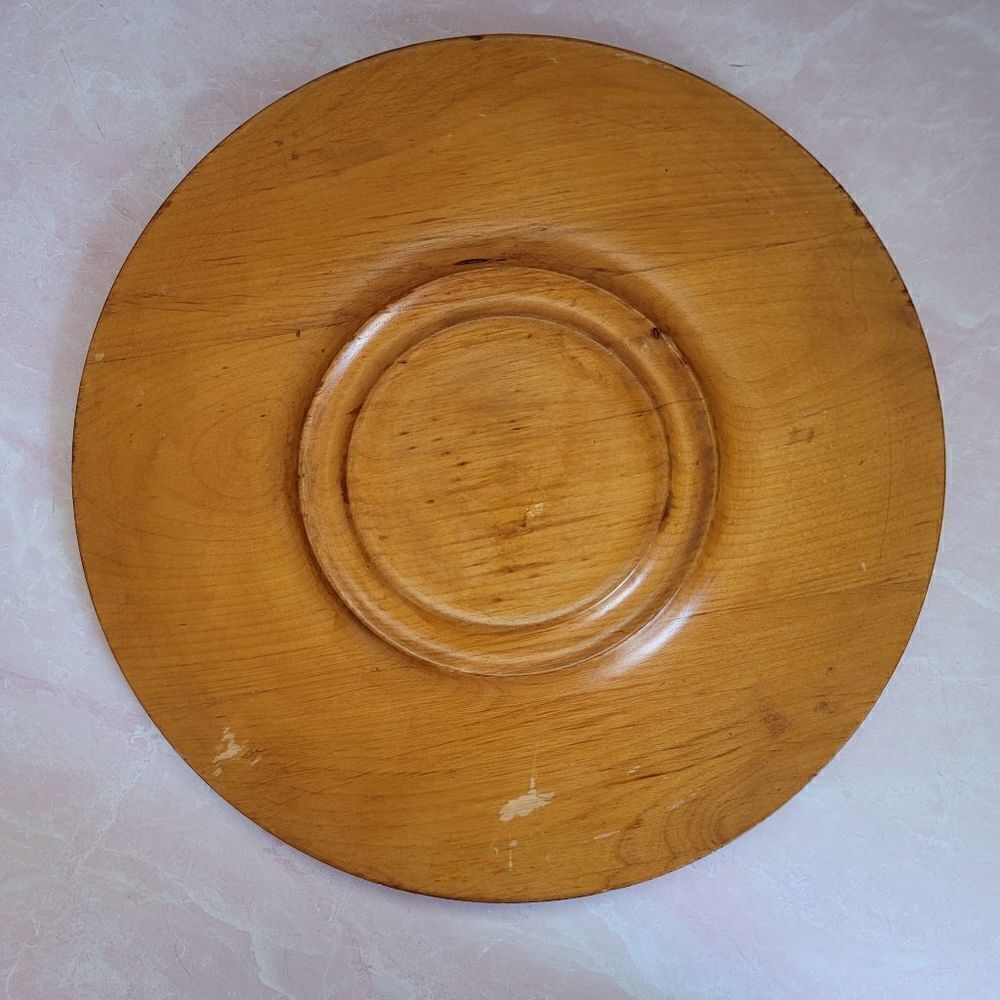 Round wooden plate serveware serving tray cottagecore Dutch decor wood